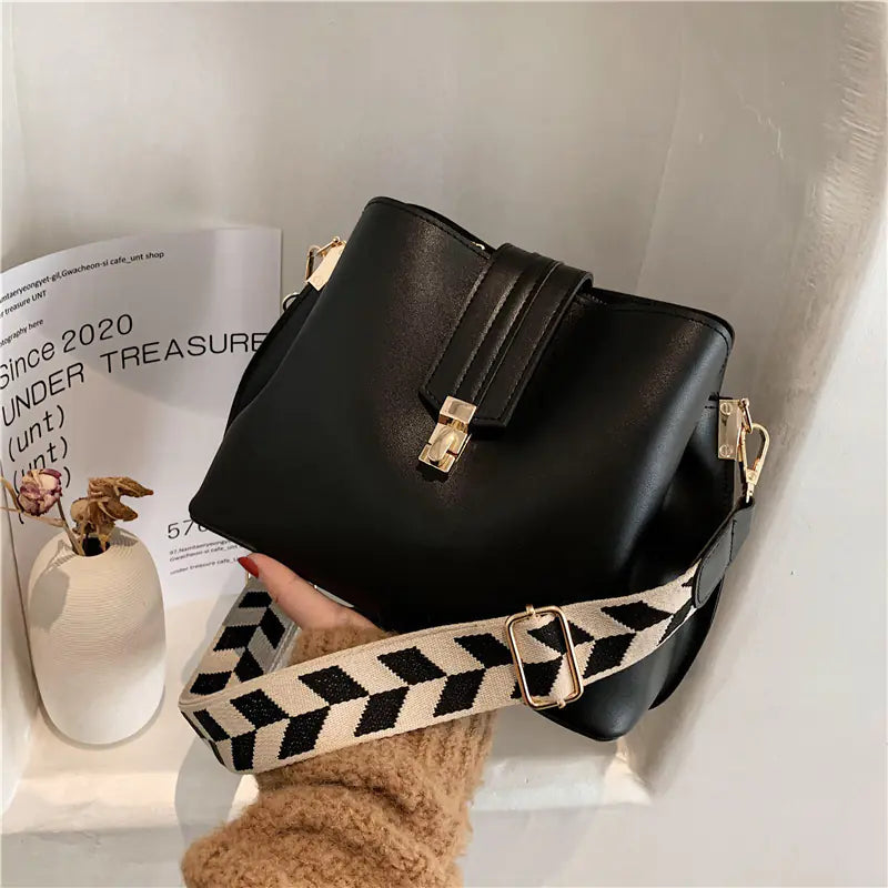 Luxury Black PU Leather Bucket Crossbody Handbag for Women