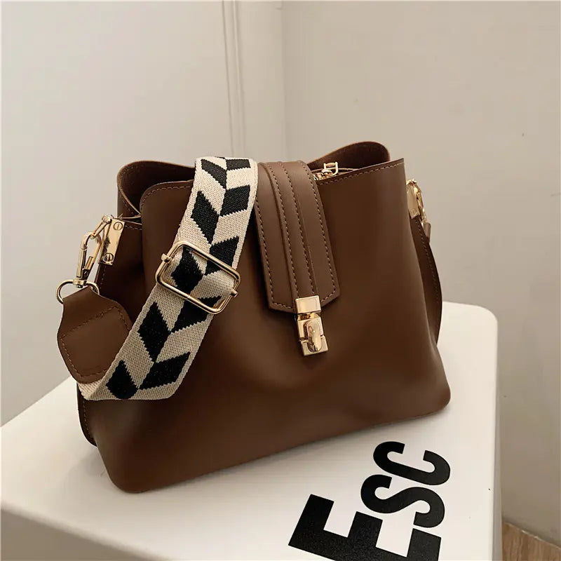 Luxury Black PU Leather Bucket Crossbody Handbag for Women